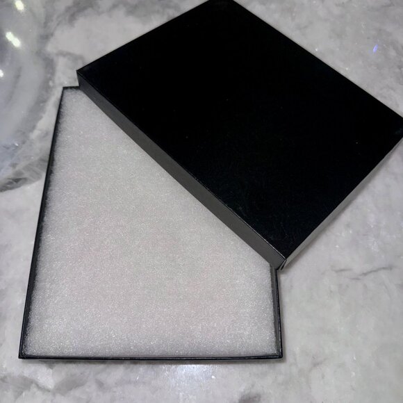 Green Fresh Water Pearl Necklace and Earring Set - Picture 12 of 12